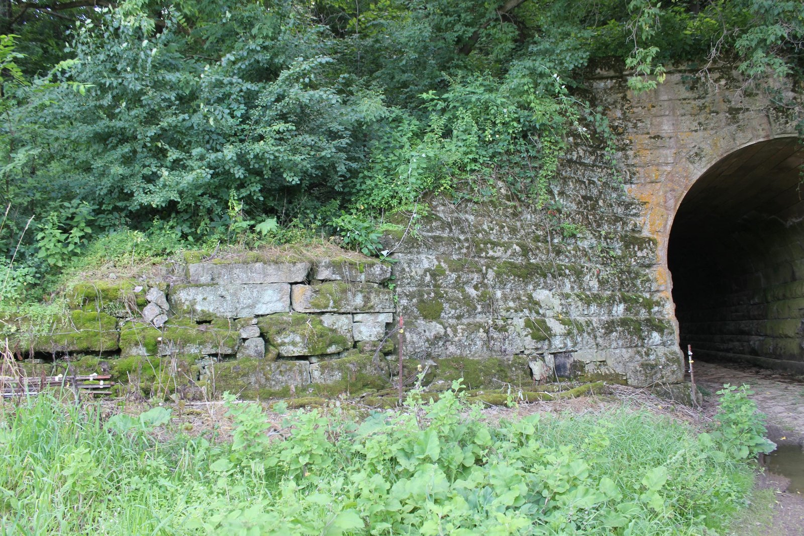 Northeast wing wall
